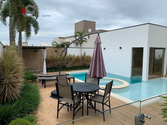 #188 - Casa em condomínio para Venda em Limeira - SP
