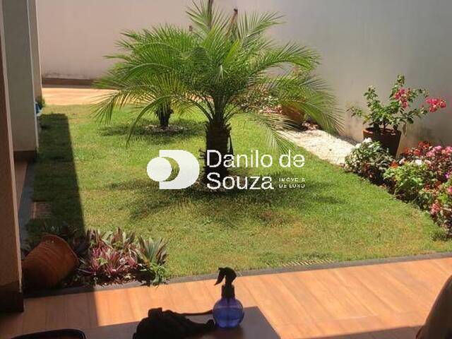 #588 - Casa para Venda em Iracemápolis - SP - 2