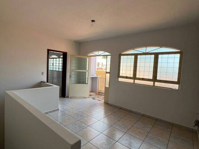 #980 - Casa para Venda em Limeira - SP - 2