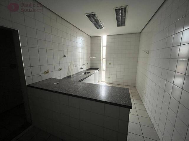 #1048 - Salão Comercial para Venda em Limeira - SP - 2