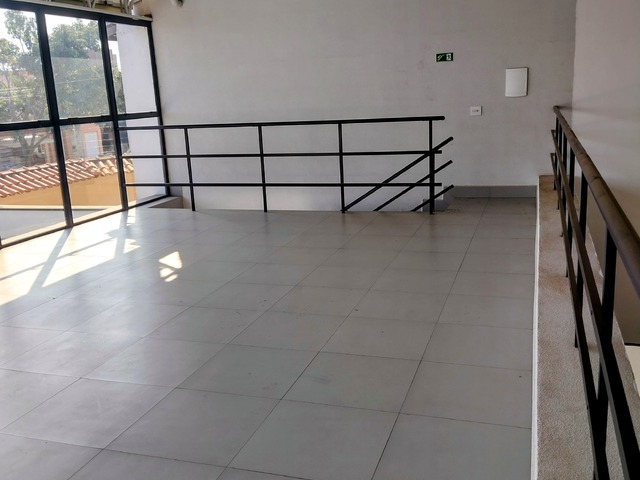 #1051 - Salão Comercial para Venda em Limeira - SP - 1