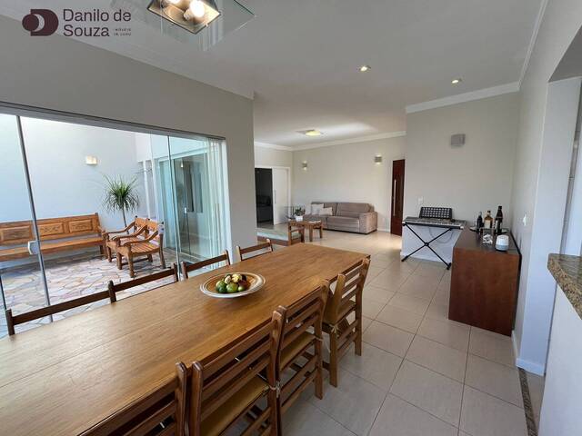 #1095 - Casa em condomínio para Venda em Limeira - SP