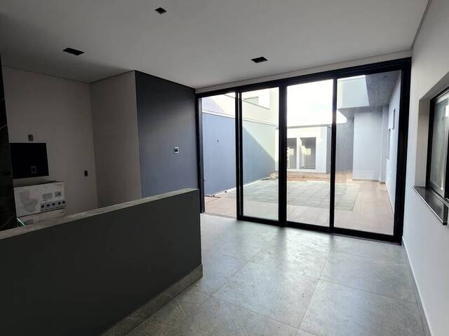 #1097 - Casa para Venda em Limeira - SP