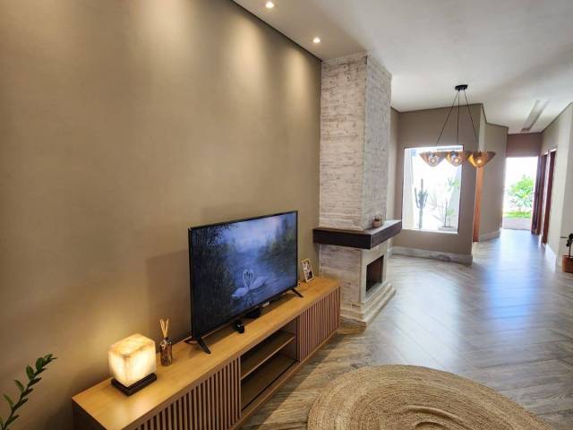 #1300 - Casa para Venda em Limeira - SP